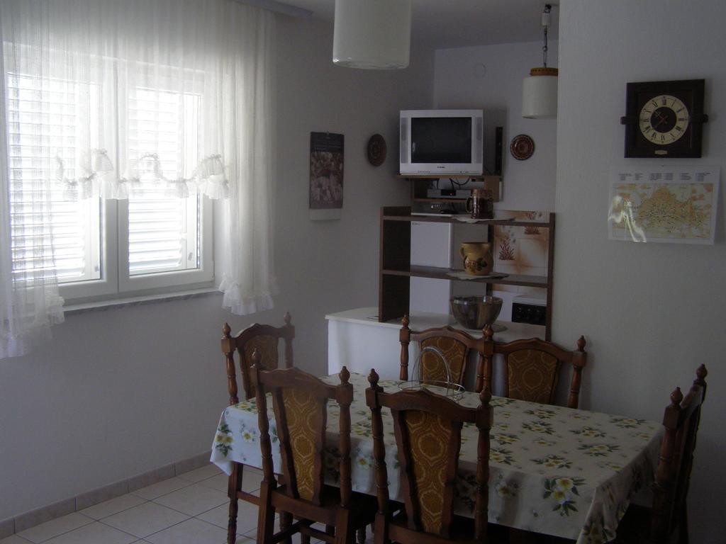 Apartments Rovis Tar-Vabriga Eksteriør billede